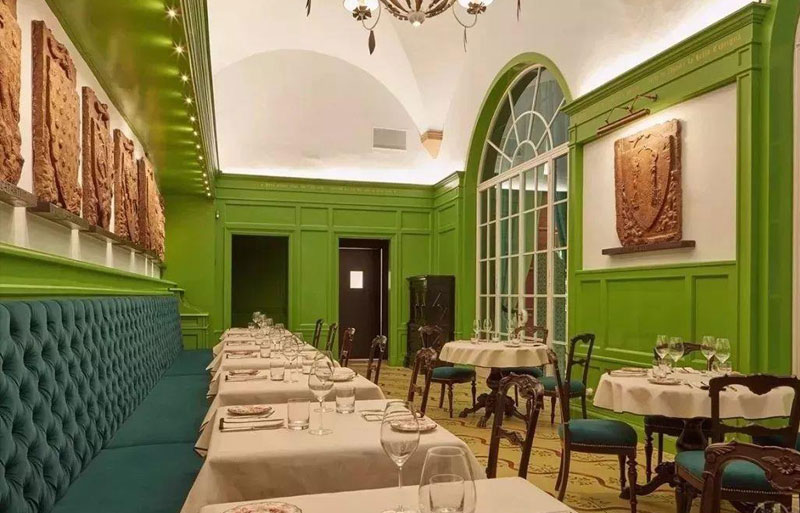 Gucci Osteria西餐厅店铺装修设计