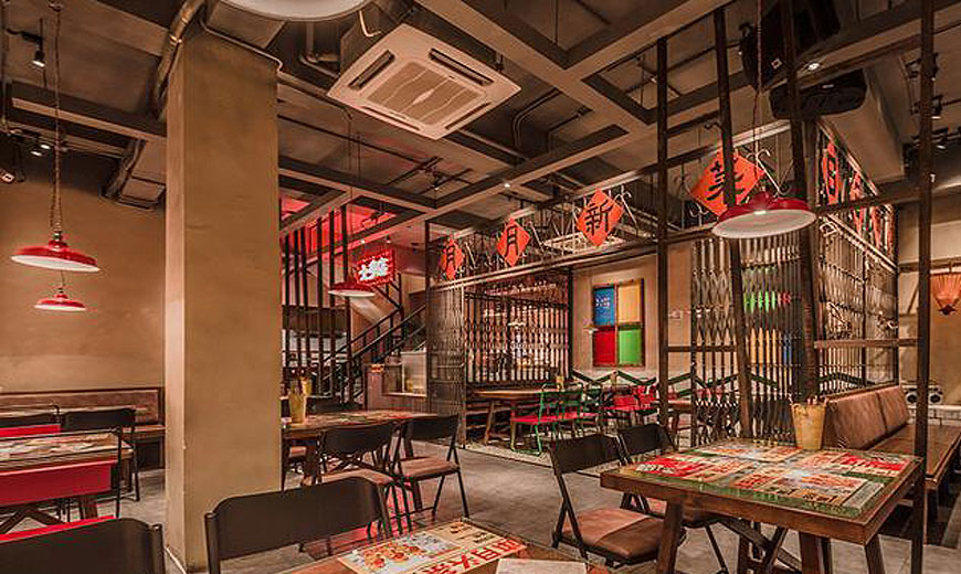 天台上见烧烤餐厅设计