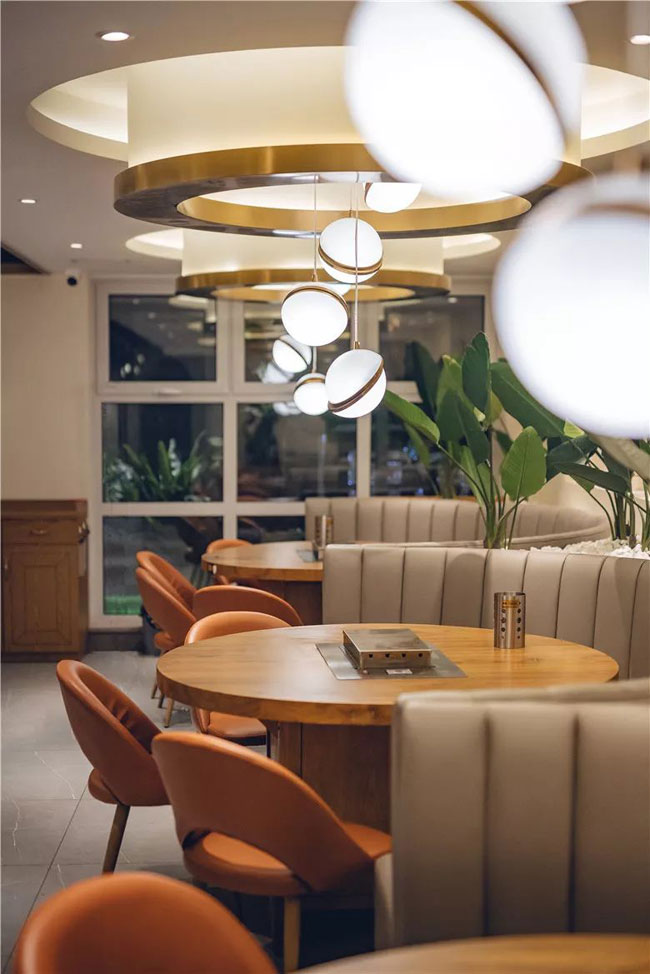 寓雨烧烤吧餐厅设计